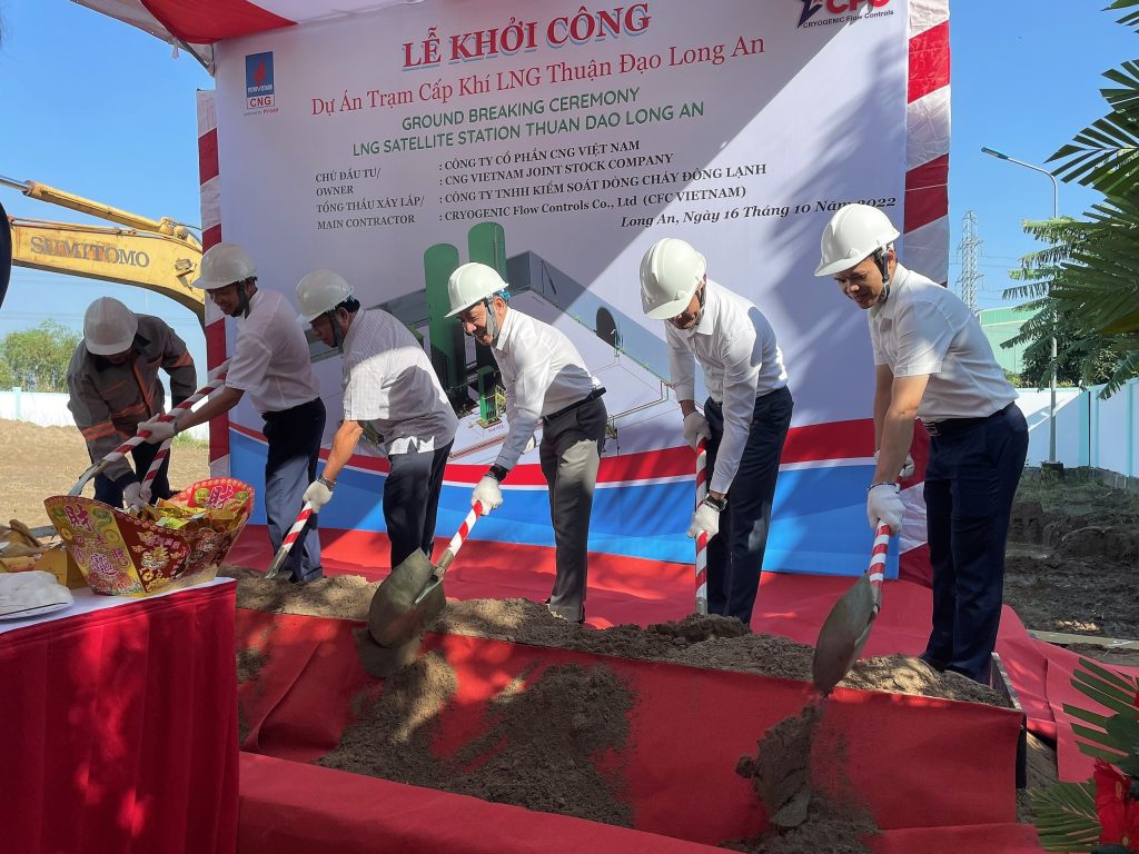 Groundbreaking ceremony of LNG station at Thuan Dao Industrial Park ...